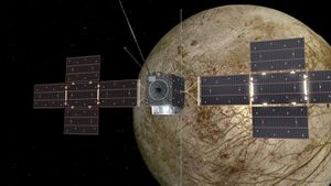 ESA's JUICE Mission Soars Past Moon And Earth