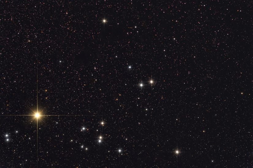 Sol alt köşede Aldebaran yıldızını görebilirsiniz.