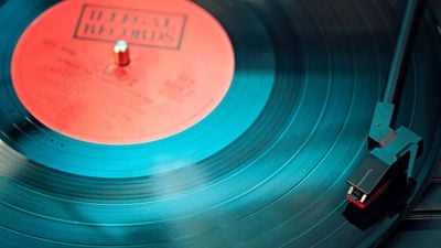 Müziğin ve Arka Plan Sesinin Faydaları: Çalışırken Müzik Dinlemek Faydalı mı Zararlı mı?
