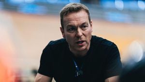 Chris Hoy Inspires Nation Amid Battle With Terminal Cancer