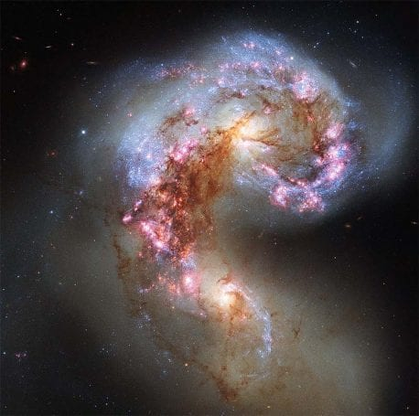 Anten galaksileri (NGC 4038/4039). Görsel: NASA, Hubble