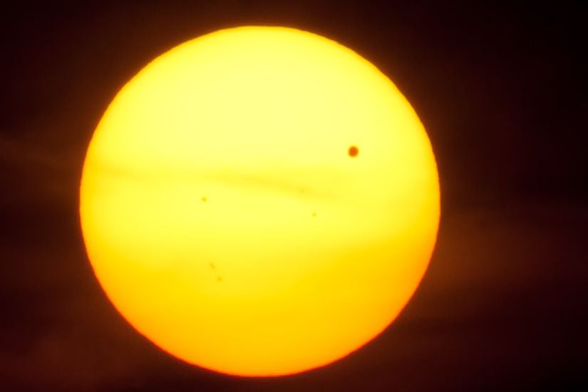 Venüs'ün Güneş önünden geçişi