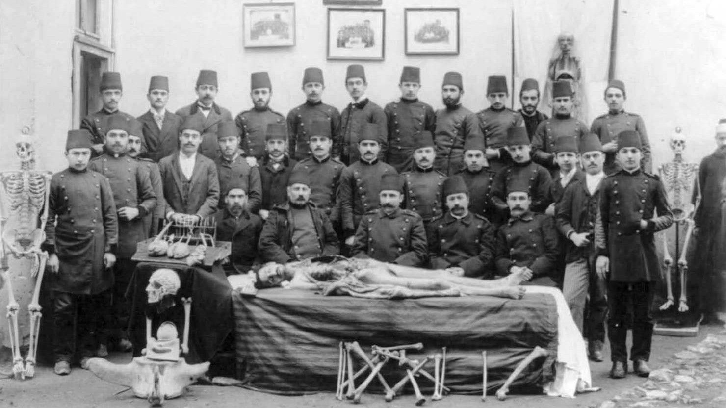osmanli devleti nde tanzimat ve mesrutiyet donemi modernlesme cabalari degisim ruzgarlari ve bilimsel dusunce osmanli yi nasil etkiledi evrim agaci