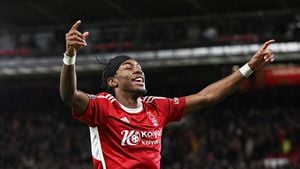 Forest Clinches First Home Win Against Crystal Palace