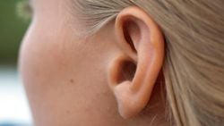 Kulak Kiri Nedir, Neden Önemlidir? Kulak Kiri Temizlenmeli mi?