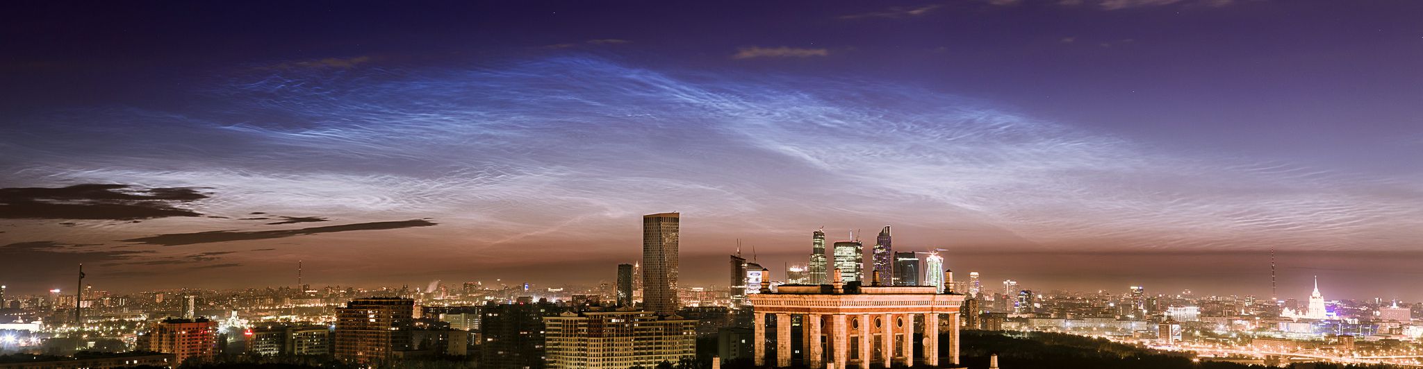  Noctilucent Clouds over Moscow 