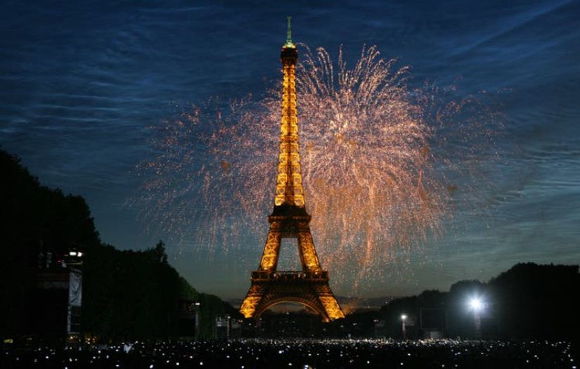 Her 14 Temmuz günü Fransa'da Bastille Günü olarak kutlanır.