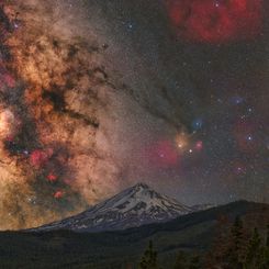  A Furious Sky over Mount Shasta 