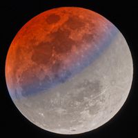  A Blue-Banded Blood Moon 