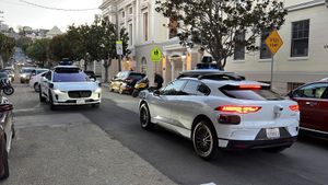 Waymo's Robotaxis Disrupt Sleep With Midnight Honking