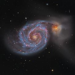  M51: The Whirlpool Galaxy 