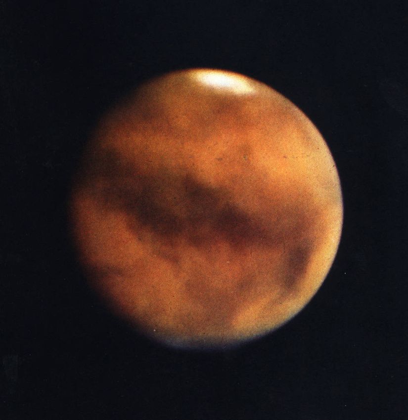 Mariner 4 tarafından gönderilen bir Mars fotoğrafı