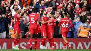 Liverpool Holds Firm While Arsenal Stumbles At Vitality