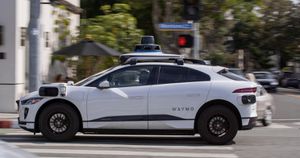 Waymo Cars Disrupt San Francisco Nights With Constant Honking