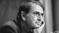 Carl Sagan, Günümüzde Düşeceğimiz Cehaleti 30 Yıl Önceden Nasıl Öngördü?