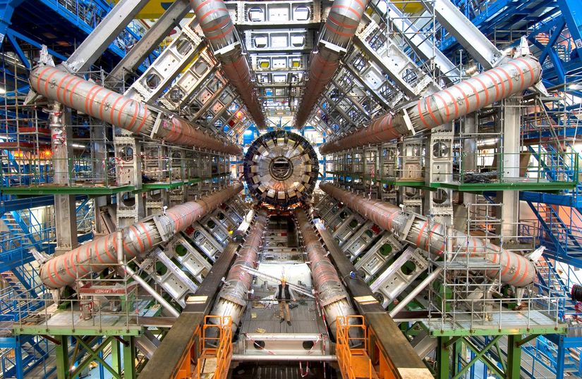 CERN - Büyük Hadron Çarpıştırıcı (LHC)
