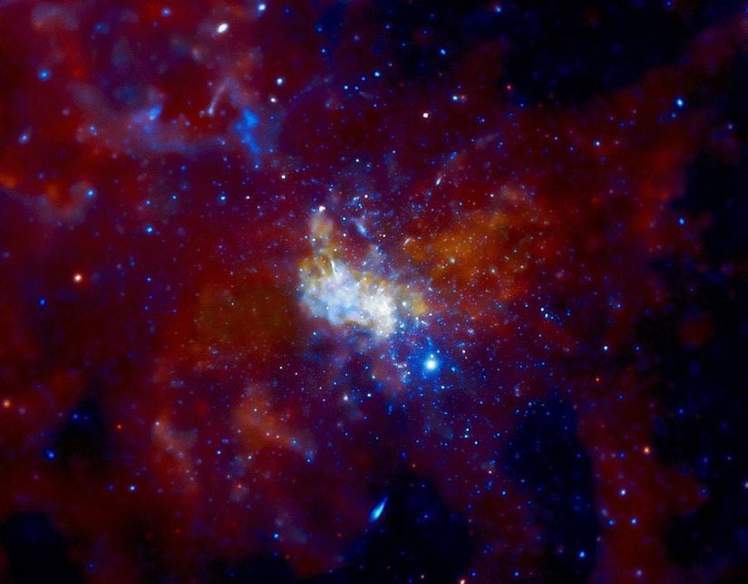 Galaksimizin kalbindeki devasa kütleli karadulvari canavar: Sagittarius A