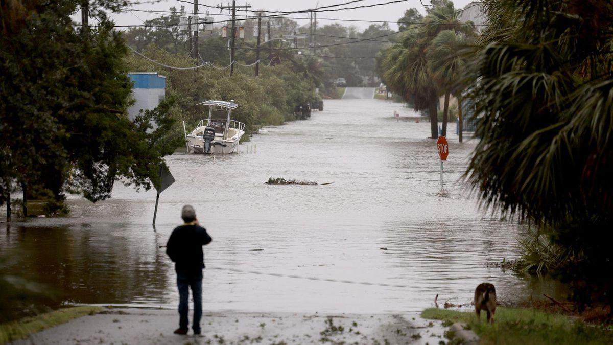 Tropical Storm Debby Sparks Widespread Closures And Flooding Warnings ...