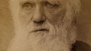Darwin’in İnsan Duygularını Fotoğraflaması Görsel Kültürü Nasıl Dönüştürdü?