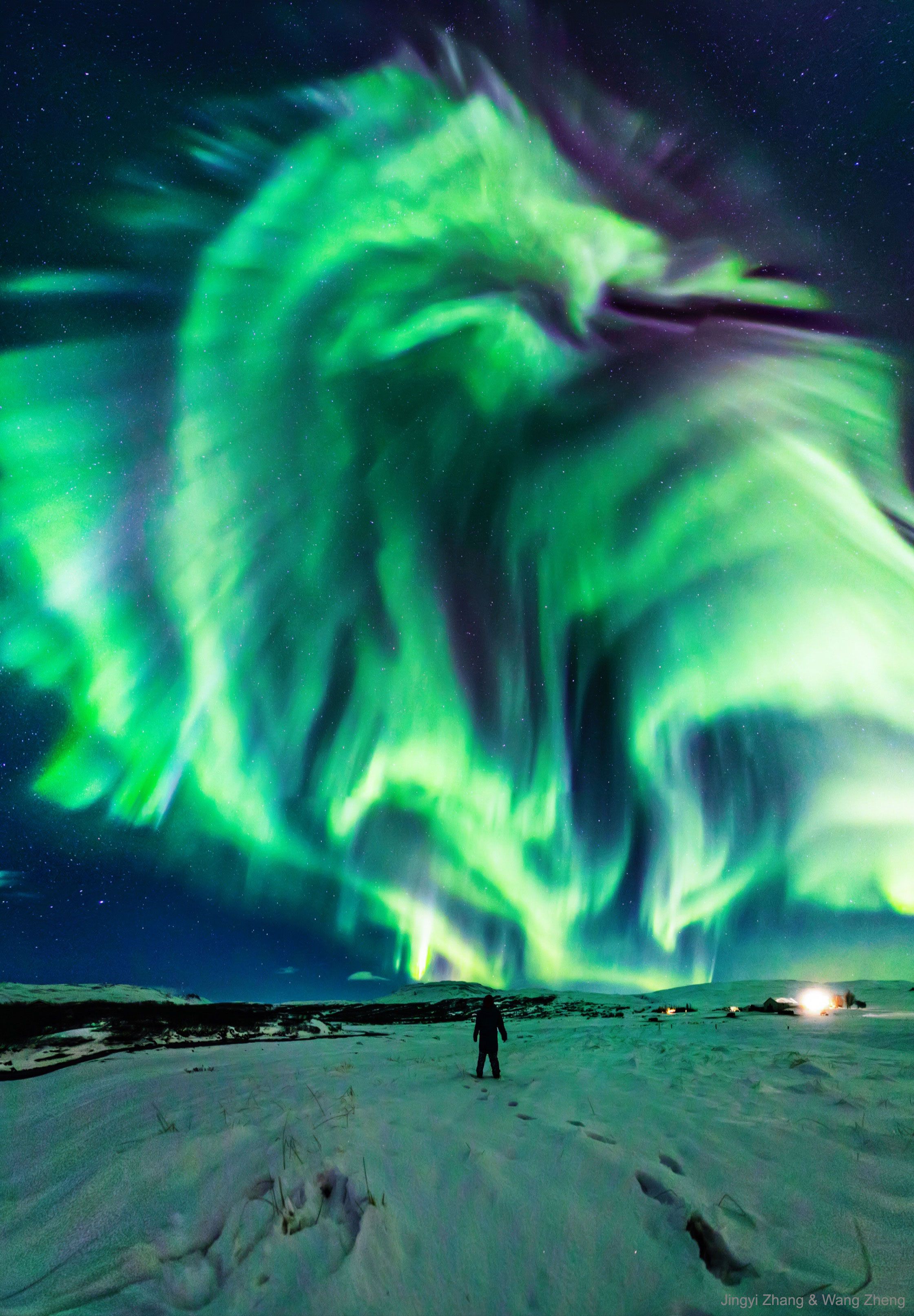 İzlanda'da Ejderha Aurorası
