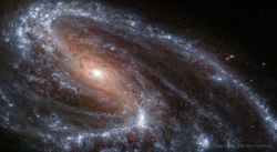 Webb’den Sıradışı Sarmal Galaksi M66