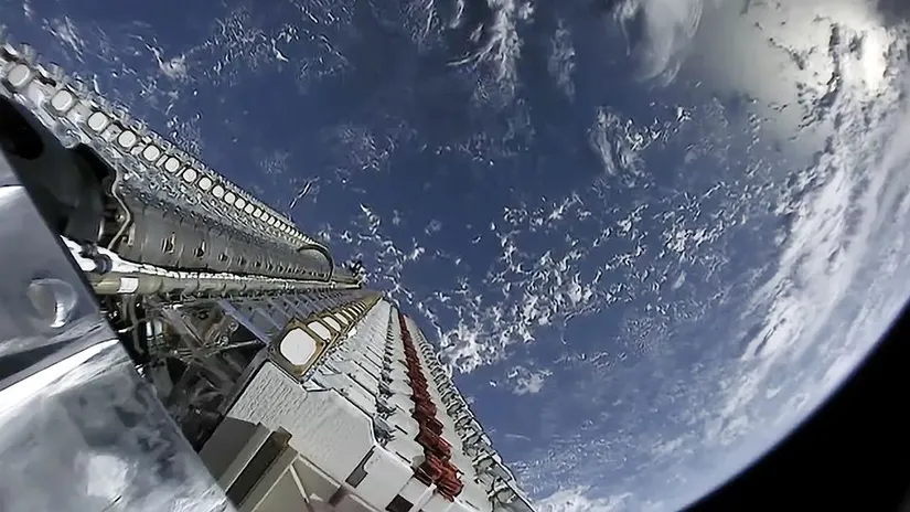 SpaceX's first 60 Starlink Satellites in Orbit