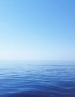 Dünyanın atmosferinin uzayla birleştiği nokta denizlerdeki gibi bir dalgalanma görebilir miyiz? Akışkanlar mekaniği bunu nasıl açıklıyor?