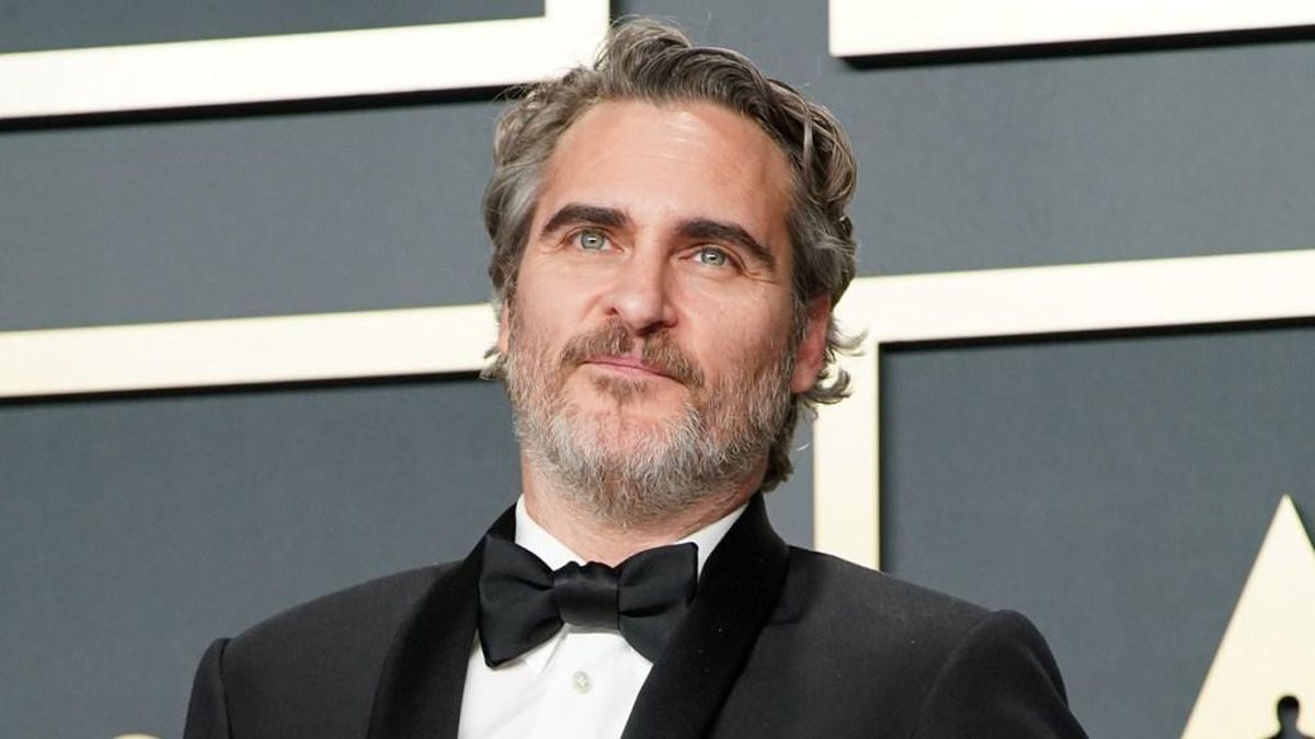 Joaquin Phoenix Steps Back From Film Days Before Start