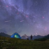  Meteors over Four Girls Mountain 