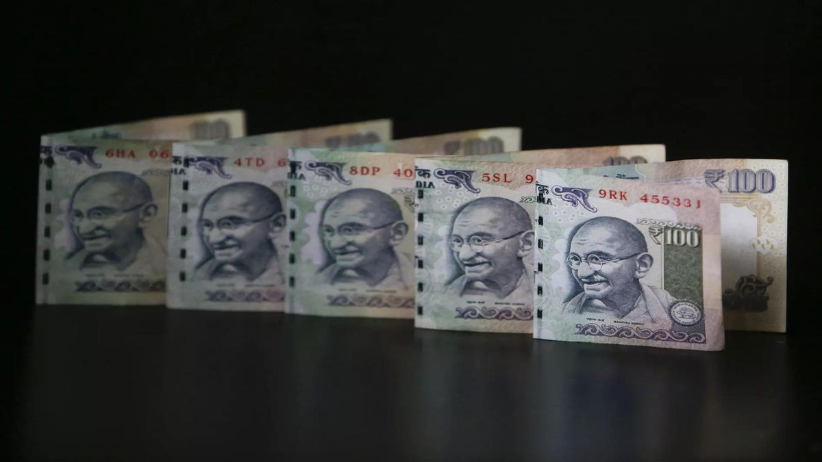 Indian Rupee Faces Fluctuations Amid Market Gains