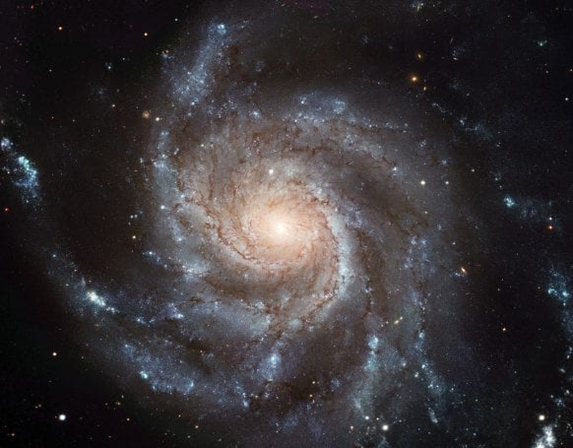 Fırıldak Galaksisi (M101). Görsel: ESA, NASA & Hubble