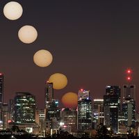  Spotty Sunrise over Brisbane 