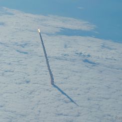  Space Shuttle Rising 