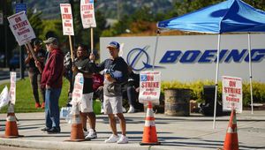 Boeing Workers Engage In Indirect Discussions Over Strike