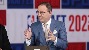 Adrian Wojnarowski Reveals His Savage Retirement Response To NBA Teams