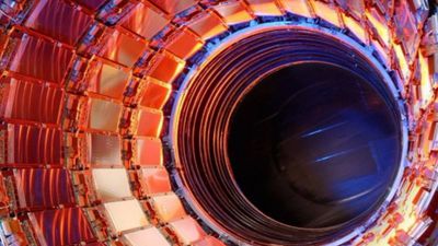 Büyük Hadron Çarpıştırıcısı (LHC) Geri Dönüyor: Bu Defa Evren'e Dair Daha Fazlası İçin!