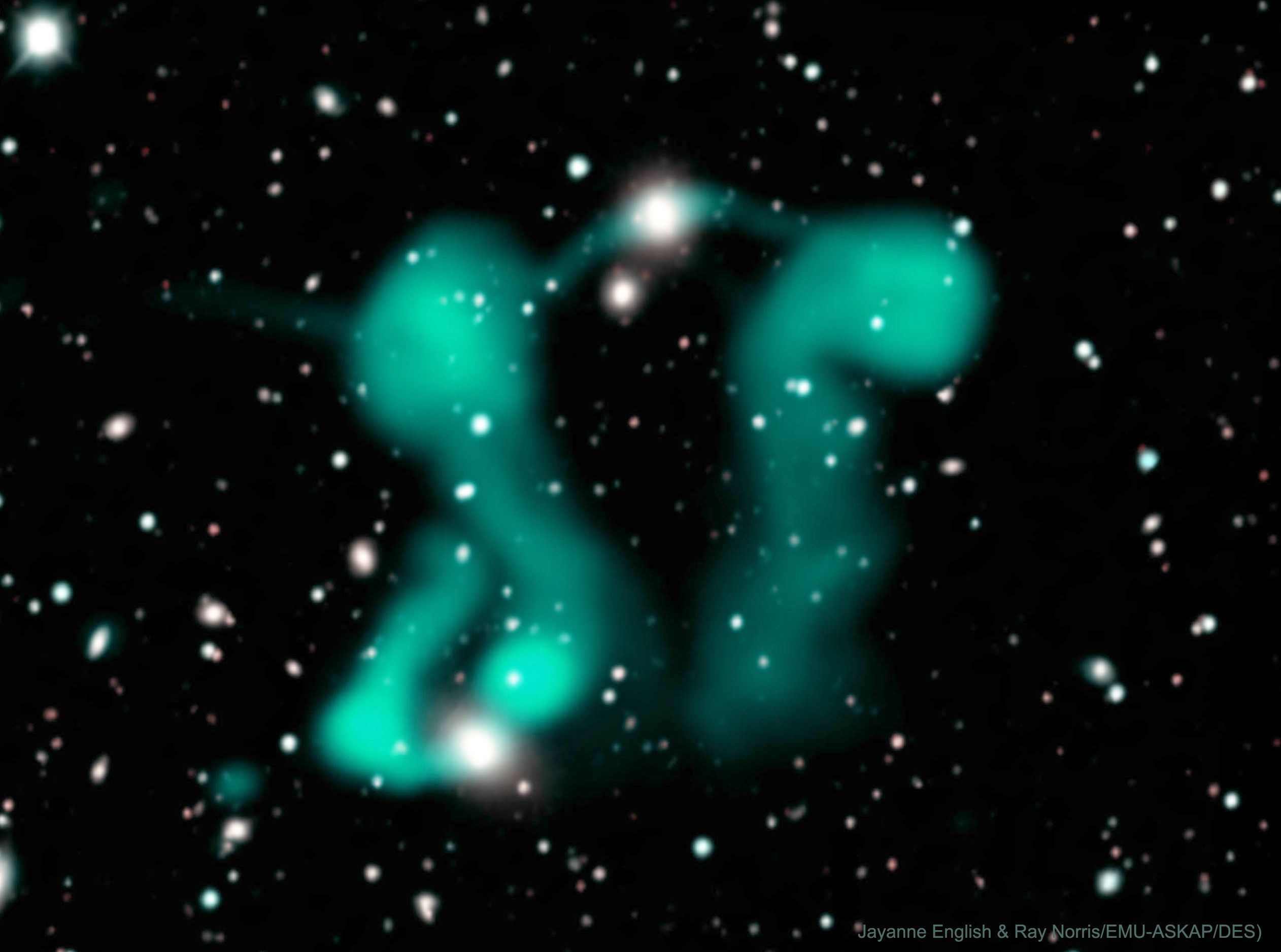 Dans Eden Hayaletler: Aktif Galaksilerden Kıvrımlı Jetler