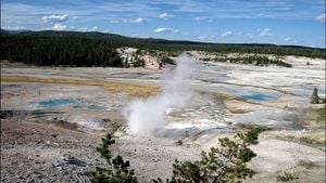 Yellowstone Park Incident Raises Safety Concerns Over Thermal Areas