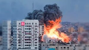 Israeli Strikes Target Hamas And Hezbollah Officials