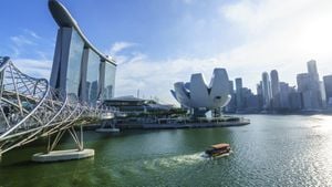 Singapore Central Bank Keeps Steady Monetary Policy Amid Economic Growth