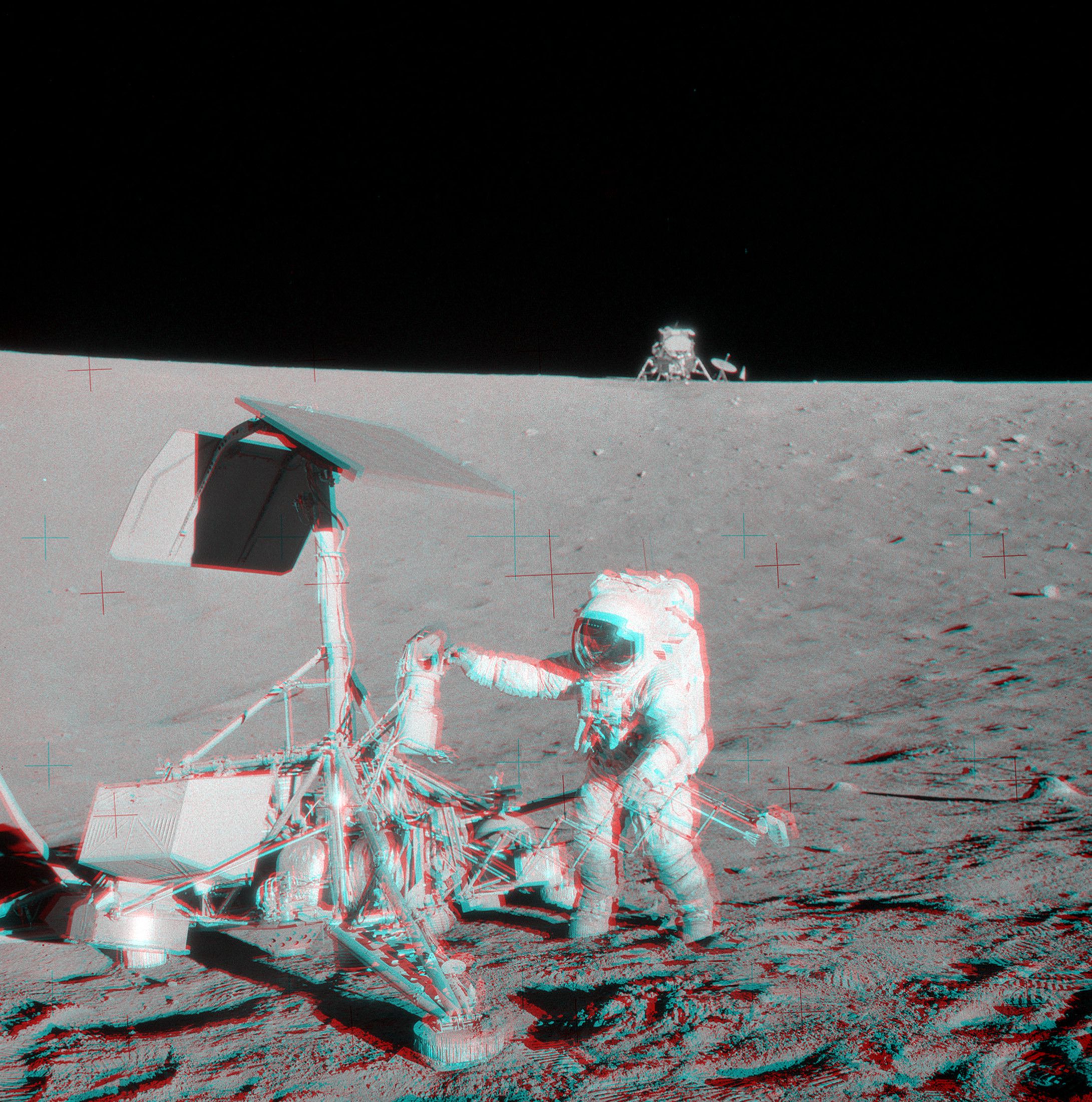  Apollo 12 and Surveyor 3 Stereo View 