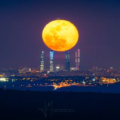  Four Towers and the Equinox Moon 