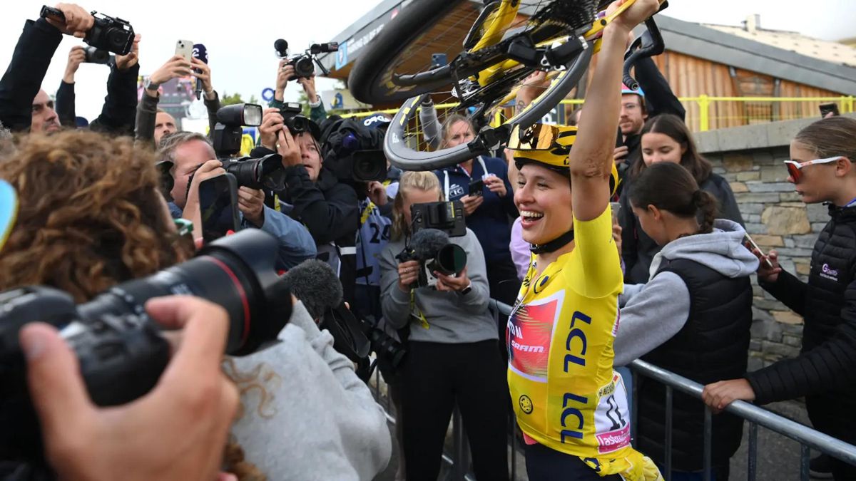 Katarzyna Niewiadoma Triumphs At Tour De France Femmes - The Pinnacle  Gazette