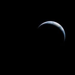 Apollo 17: Hilal Dünya