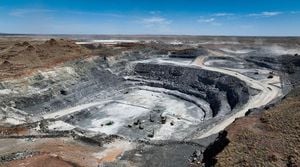 Australia Faces Lithium Market Dilemma Amid Price Drop