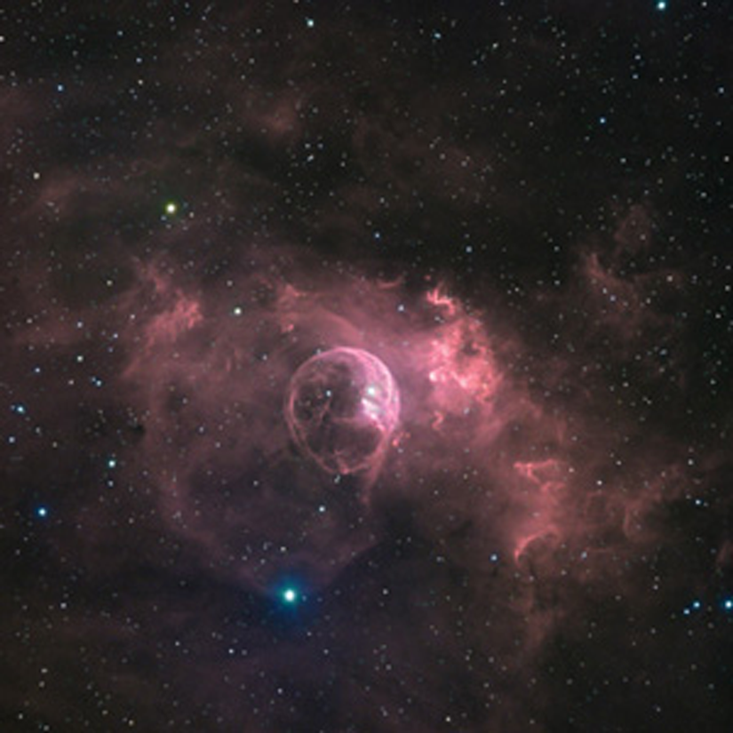 14 inç (350 milimetre) apertüre sahip bir teleskop ile Balon Nebulası