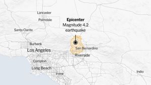 Strong Earthquake Shakes Southern California And Surrounding Areas