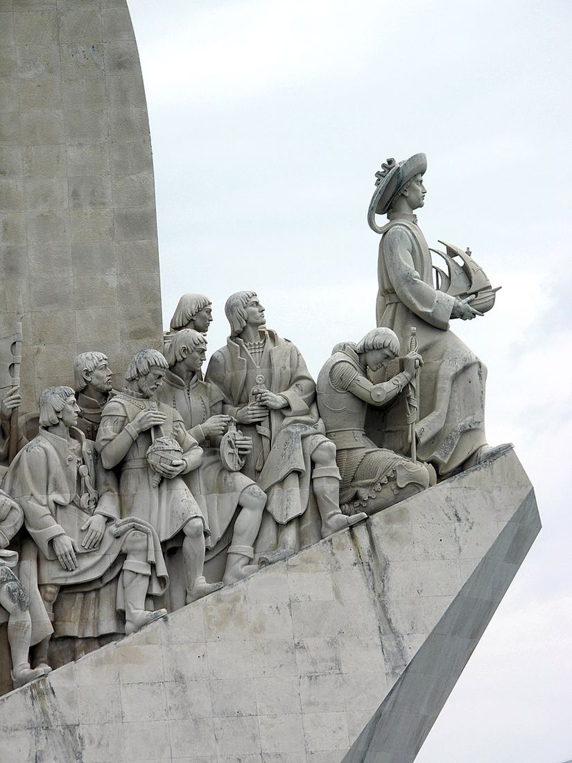 Portekizli denizciler anısına yapılmış olan Keşifler Anıtı, Lizbon.