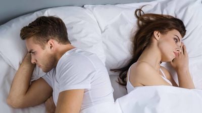 Cinsel Performans Kaygısı Nedir? Seks Öncesinde Kaygı Hissetmek Normal mi?