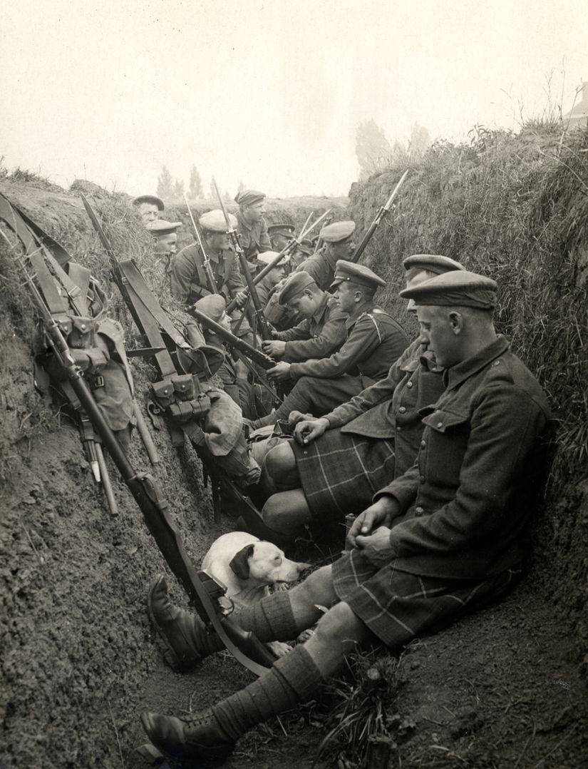 1914 Birinci Dünya Savaşı’nda bir siper. Fotoğrafçı: H. D. Girdwood